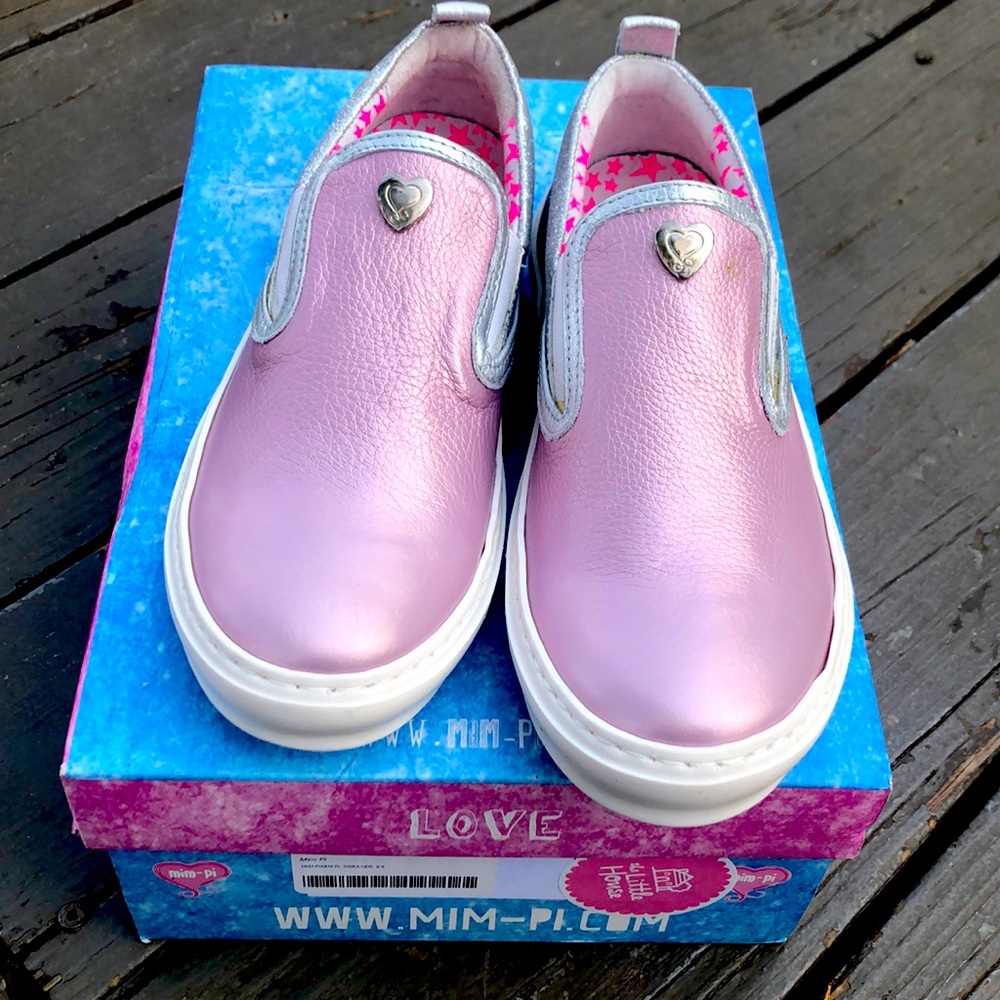 Mim Pi Sneaker New size 2.5